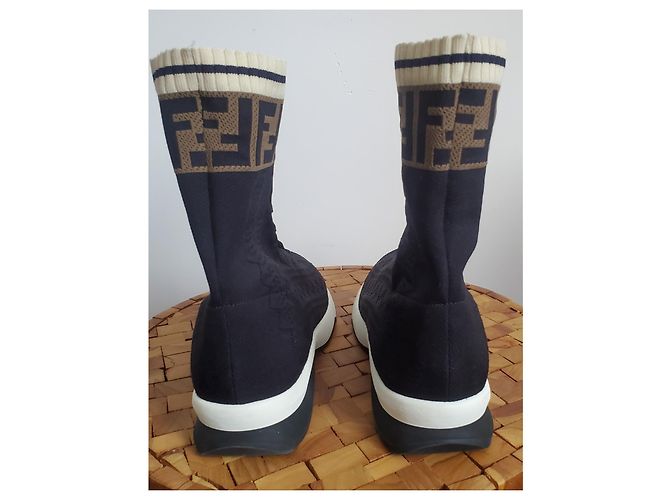 Fendi Paio di scarpe da ginnastica P 41 IT Nero - vista 4