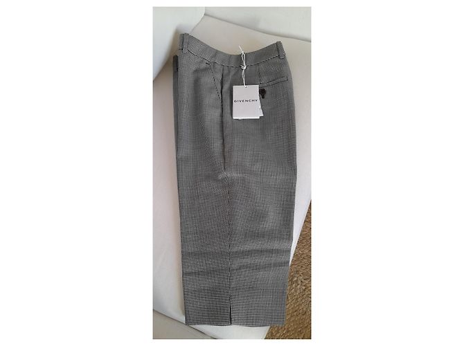 Short Bermuda Givenchy houndstooth preto e branco em lã - vista 4