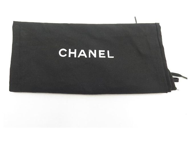 CHANEL CC-LOGO-GÜRTEL EXTRABREIT 68MM T80 SCHWARZER GÜRTEL AUS LACKLEDER - Ansicht 10