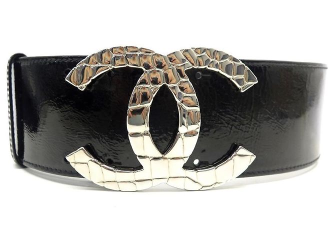 CHANEL CC-LOGO-GÜRTEL EXTRABREIT 68MM T80 SCHWARZER GÜRTEL AUS LACKLEDER - Ansicht 2