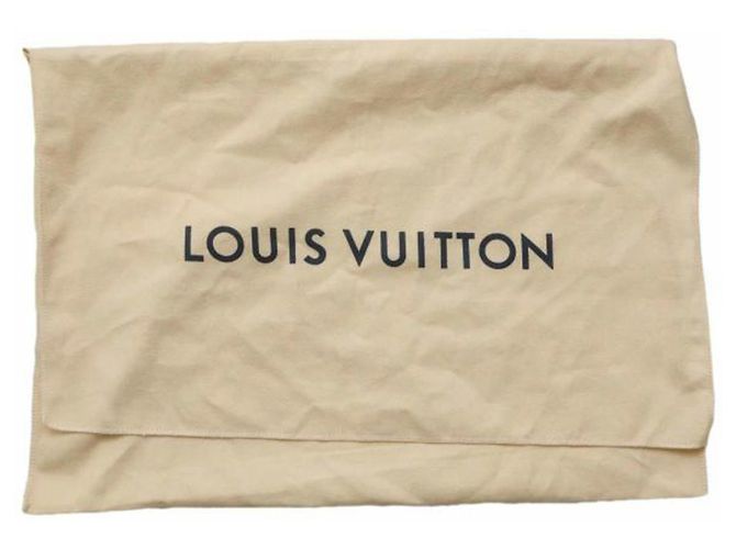 Louis Vuitton Black Monogram Mahina Babylone Catena BB Nero - vista 14