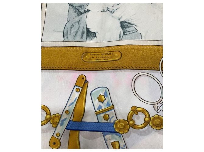 Hermès ***HERMES HERMES Ricordi Sciarpa di seta Bianco Blu navy - vista 6