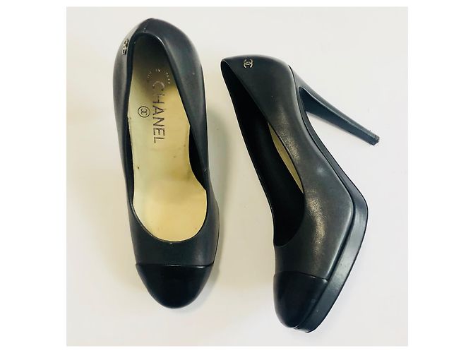 Tacchi con plateau Chanel grigio scuro e nero in pelle Grigio antracite - vista 5