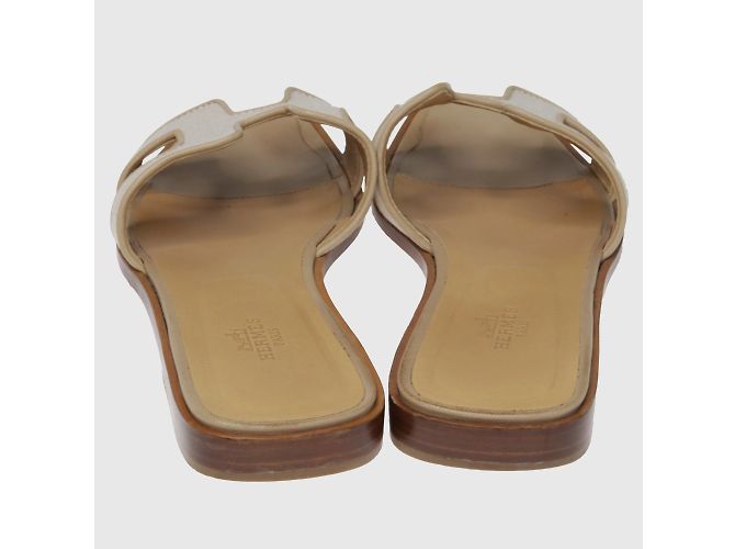 Hermès Beigefarbene Canvas-Oran-Sandale - Ansicht 3