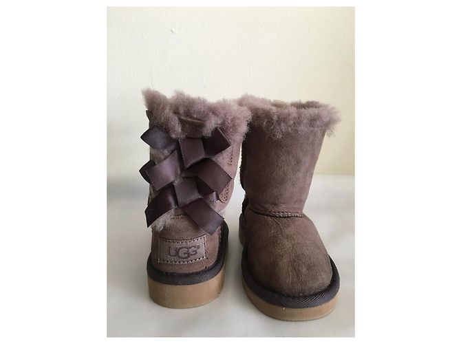 Ugg Bailey Bow II, Botte Classique Taille Enfant 22,5 Marron clair - vue 2