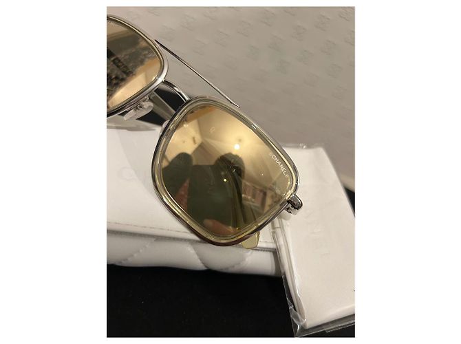 Occhiali da sole Chanel oro metallo D'oro - vista 2