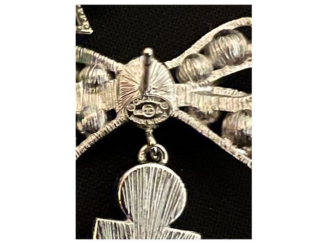 Orecchini Chanel CC Ancora Perle di Cristallo Argentati Argento - vista 5