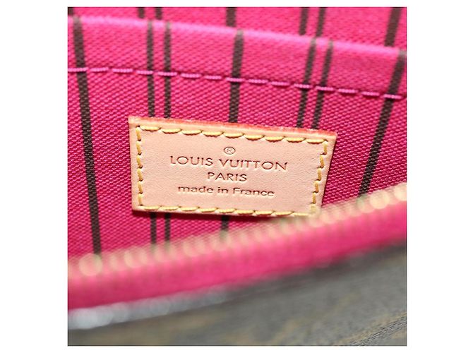LOUIS VUITTON Monogram Neverfull MM Pouch Accessory Pouch LV Auth 39922 - view 14
