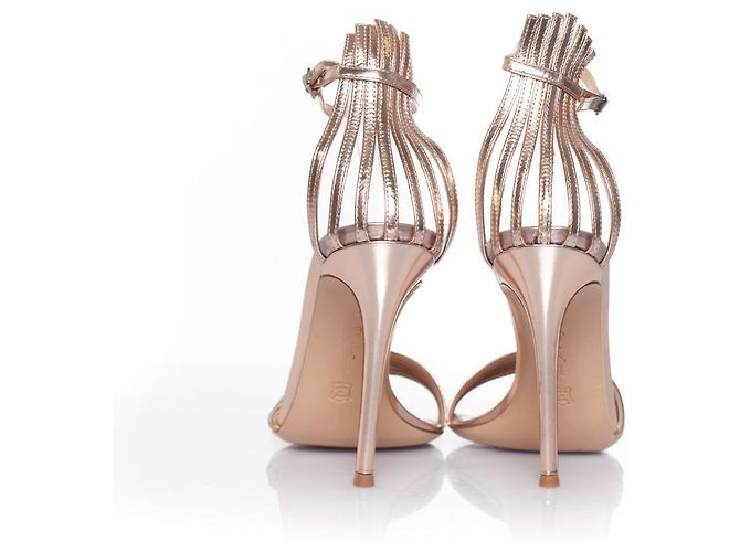 Gianvito Rossi, Sandalo metallizzato D'oro - vista 3