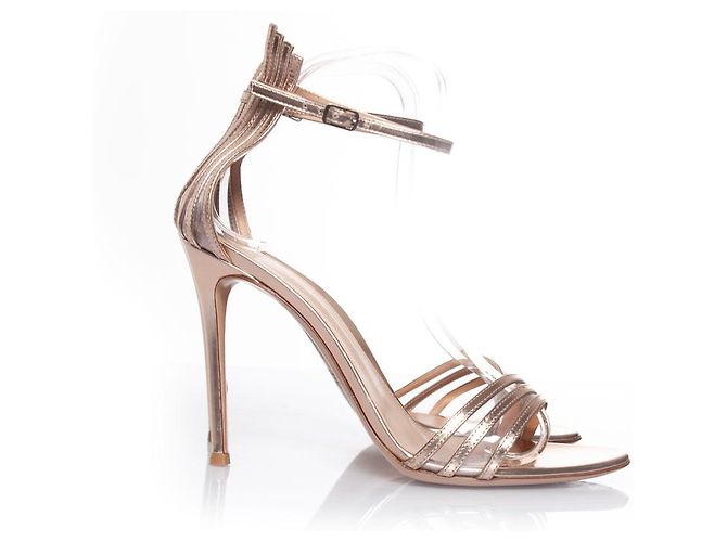 Gianvito Rossi, Sandalo metallizzato D'oro - vista 4