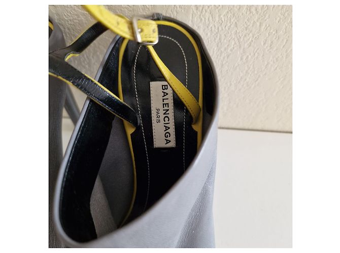 Sandali Balenciaga in pelle grigio scuro Grigio antracite - vista 3