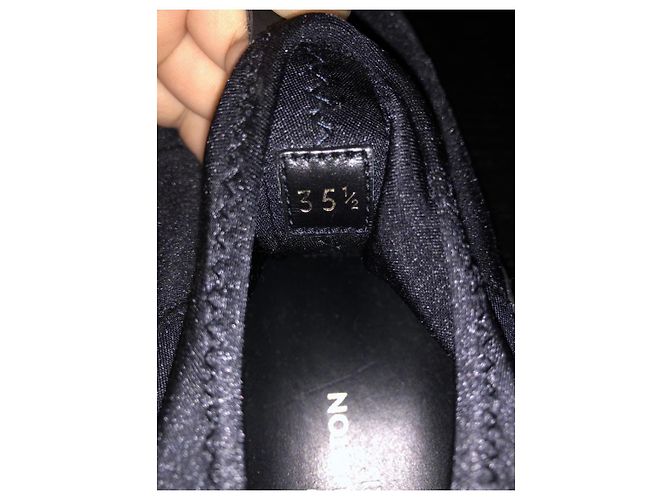 Baskets Louis Vuitton Run Away edition limitée 2019 Noir - vue 7