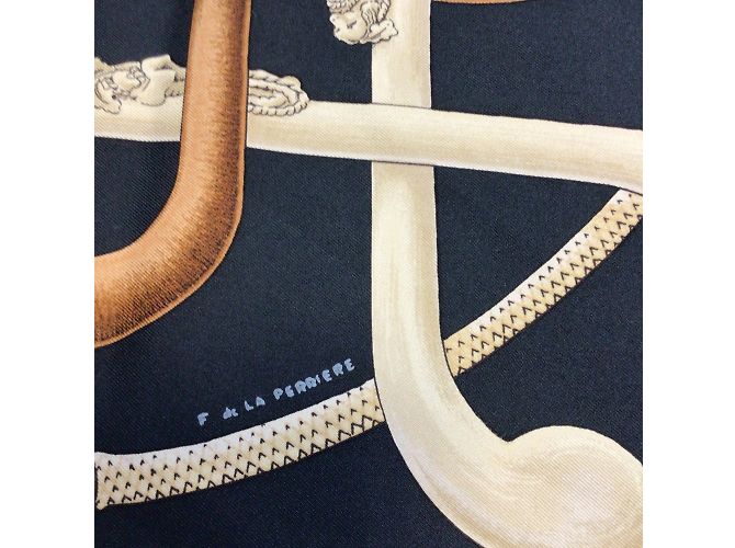Hermès Hermes rosso / Sciarpa in twill di seta quadrata nera Multi Cannes et Pommeaux Multicolore - vista 6