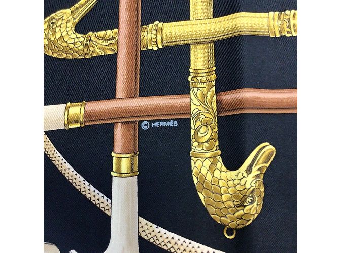 Hermès Hermes rosso / Sciarpa in twill di seta quadrata nera Multi Cannes et Pommeaux Multicolore - vista 7