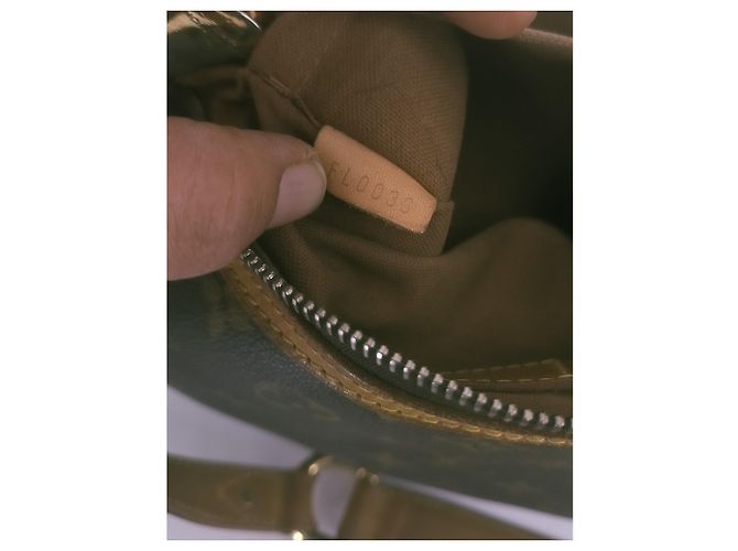 Tivoli Louis Vuitton #loıis vuitton #tikal #gm #monogram #leather #shoulderbag #handbag Cioccolato Marrone scuro Monogramma - vista 15