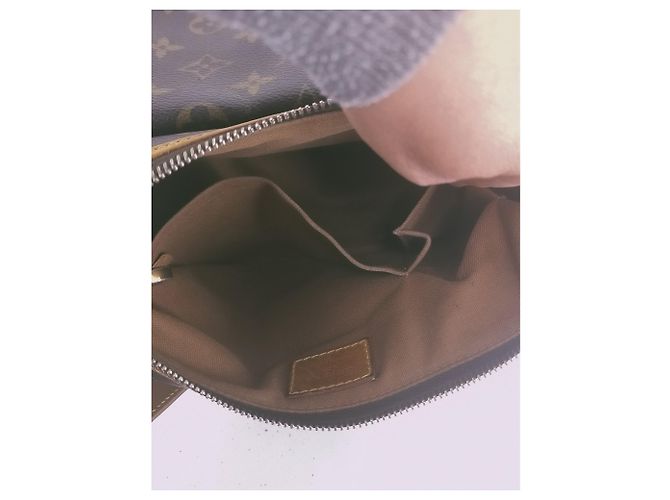 Tivoli Louis Vuitton #loıis vuitton #tikal #gm #monogram #leather #shoulderbag #handbag Cioccolato Marrone scuro Monogramma - vista 16