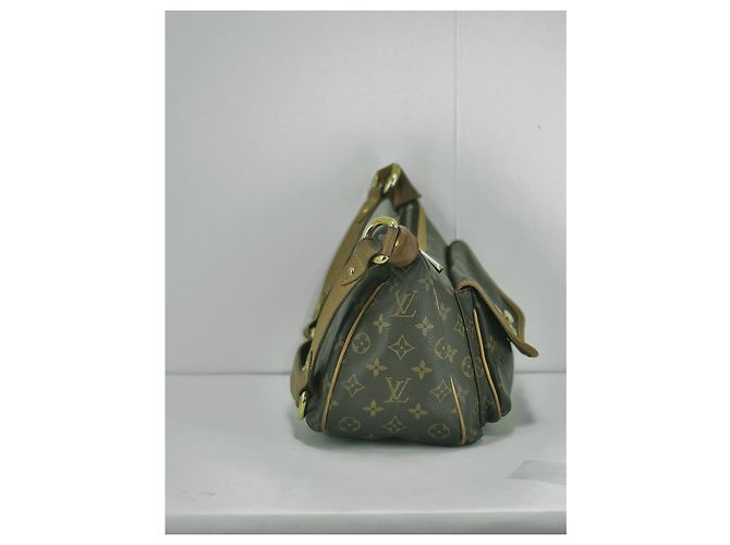 Tivoli Louis Vuitton #loıis vuitton #tikal #gm #monogram #leather #shoulderbag #handbag Cioccolato Marrone scuro Monogramma - vista 3