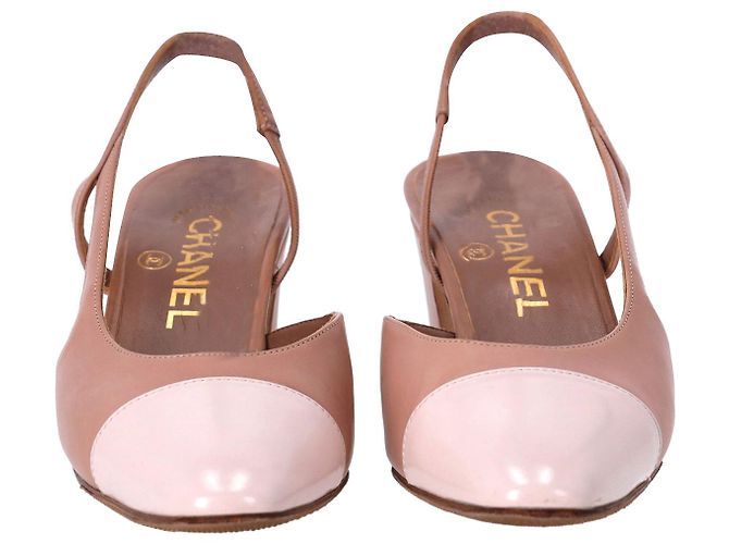 Timeless Décolleté slingback Chanel CC con punta in pelle rosa - vista 2