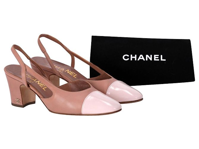 Timeless Décolleté slingback Chanel CC con punta in pelle rosa - vista 9