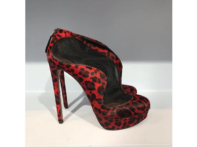 Alaïa Botines ALAIA T.EU 38.5 de piel de ternera estilo pony Roja - vista 2