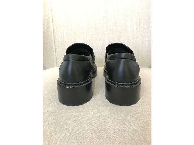 LOUIS VUITTON  Mules & clogs T.eu 37 leather White - view 6