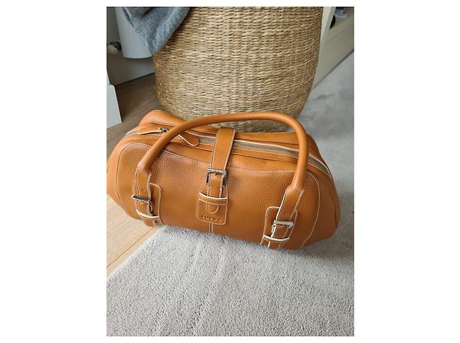 Borsa Loewe in pelliccia color nocciola - vista 2