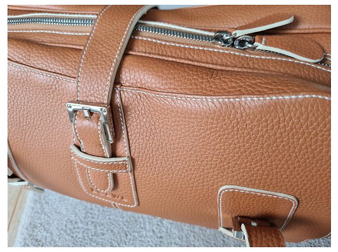 Borsa Loewe in pelliccia color nocciola - vista 4