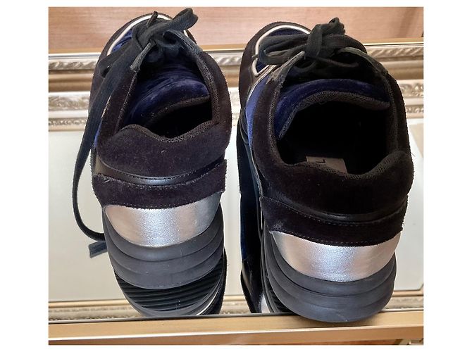 Sneakers basse Chanel CC in scamosciato e velluto blu navy Nero - vista 6