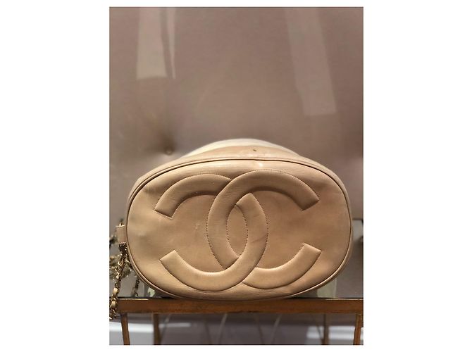 Borsa a tracolla Chanel beige in scamosciato e pelle - vista 2