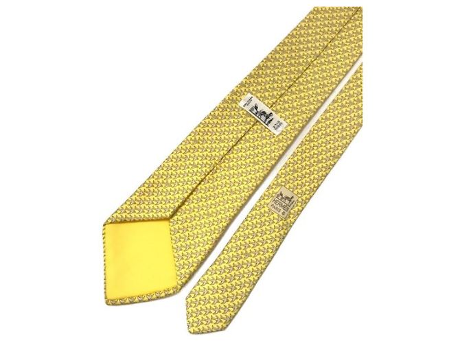 Hermès *** HERMES  allover silk tie Yellow - view 3