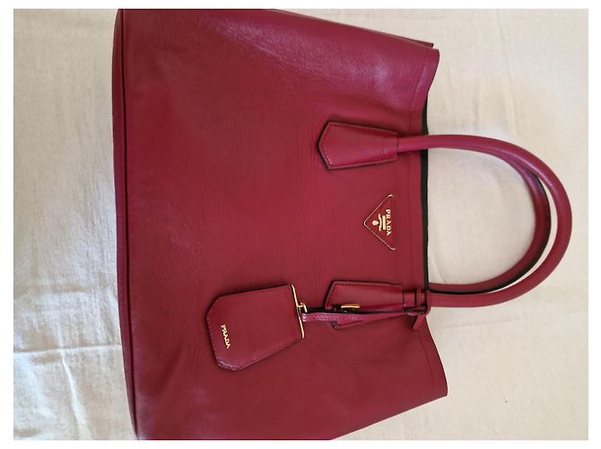 Borsa a mano Prada Saffiano in pelle di agnello rossa Rosso - vista 2