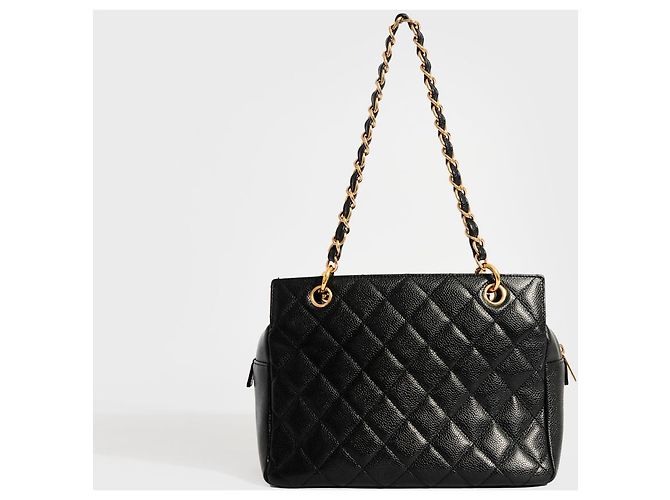 Chanel PST Petite Einkaufstasche in schwarzem, gestepptem CC Caviar Gold hardware - Ansicht 4
