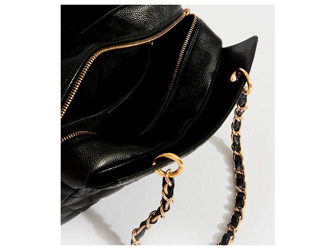 Chanel PST Petite Einkaufstasche in schwarzem, gestepptem CC Caviar Gold hardware - Ansicht 5