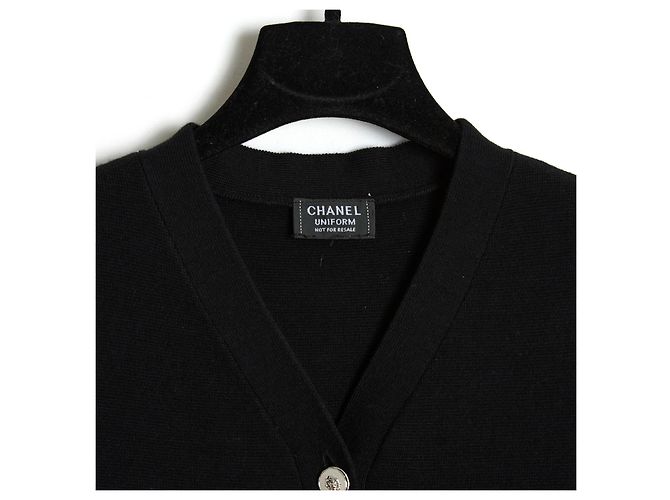 Chanel Strickjacke aus schwarzer Wolle mit silbernen Löwenkopfknöpfen FR36 - Ansicht 3