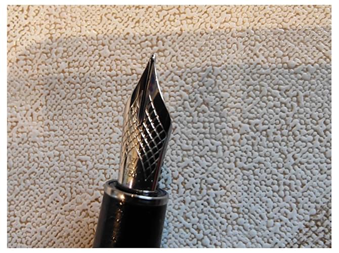 Louis Vuitton Dottore Penna. rodio Nero - vista 11