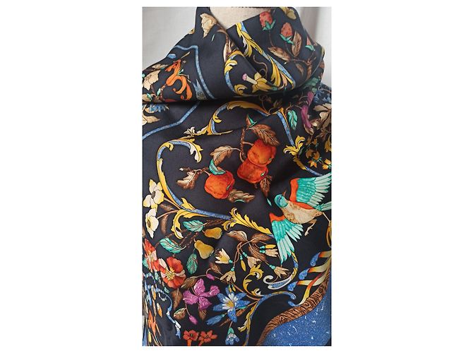 Sciarpa in seta Hermès East and West stones 90x90 Multicolore - vista 2