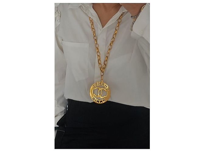 Chanel Collana lunga Medaglione XL CC oro D'oro - vista 6