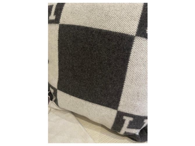 Plaid Hermès Avalon 50x50 en Cachemire Multicolore - vue 4