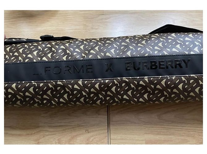 Tapete de ioga Burberry Liforme Monogram Marrom e Cinza - vista 5