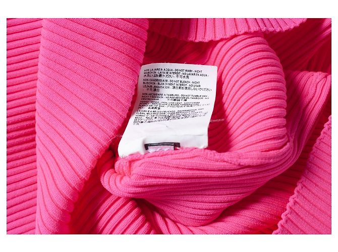 Autre Marque Balenciaga, Neonpinker Rollkragenpullover aus Rippstrick - Ansicht 7