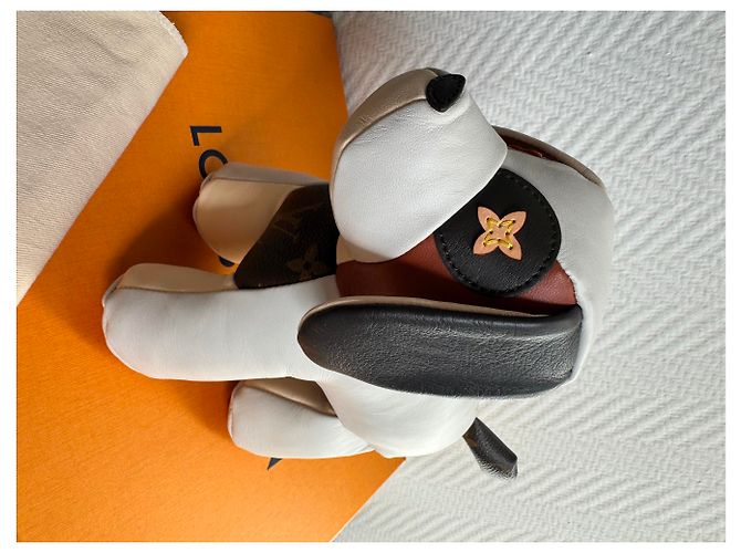 Louis Vuitton Doudou Chien Oscar Monogram Cuir - vue 9
