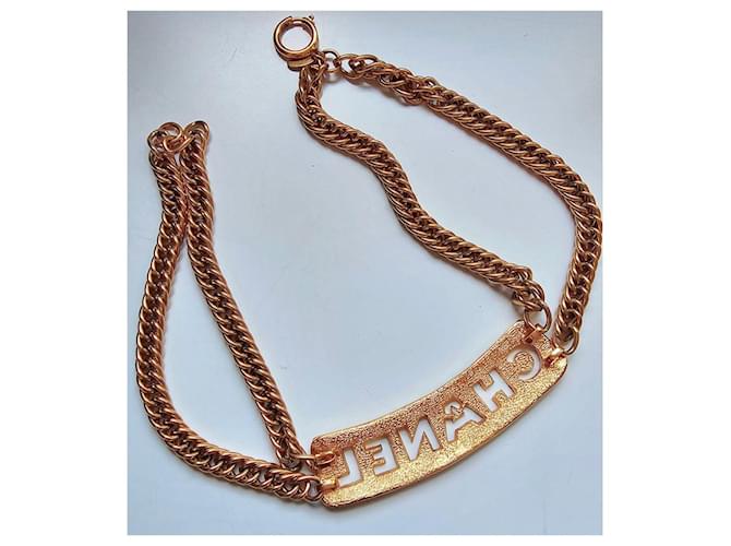Chanel CHOCKER Acolchoado C.H.NO.N.E.eu. Dourado - vista 2