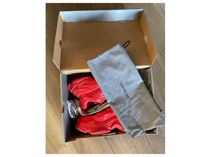 Sneakers Balenciaga Triple S Rosse Rosso - vista 2