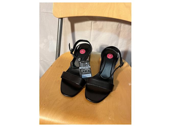 Sandali neri di Massimo Dutti Nero - vista 2