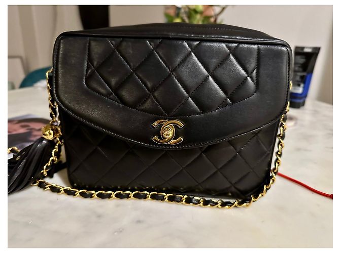 Camera Chanel Bolsa pequena para câmera com borla Preto - vista 2