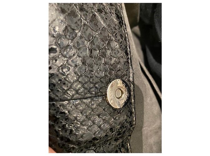 Bolsa tote Chanel em python preto - vista 10
