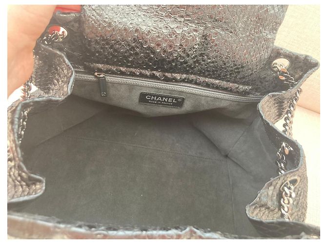 Bolsa tote Chanel em python preto - vista 12