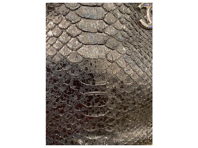 Bolsa tote Chanel em python preto - vista 6