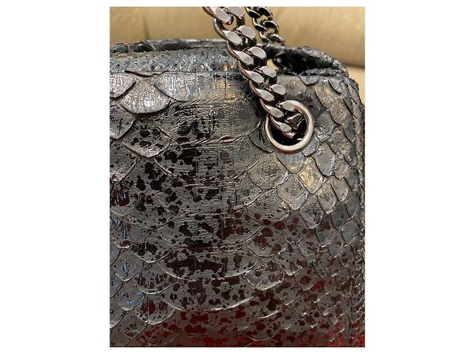 Bolsa tote Chanel em python preto - vista 9