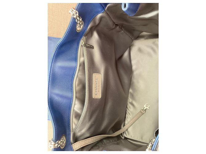 Borsa da viaggio Chanel blu in vernice - vista 10